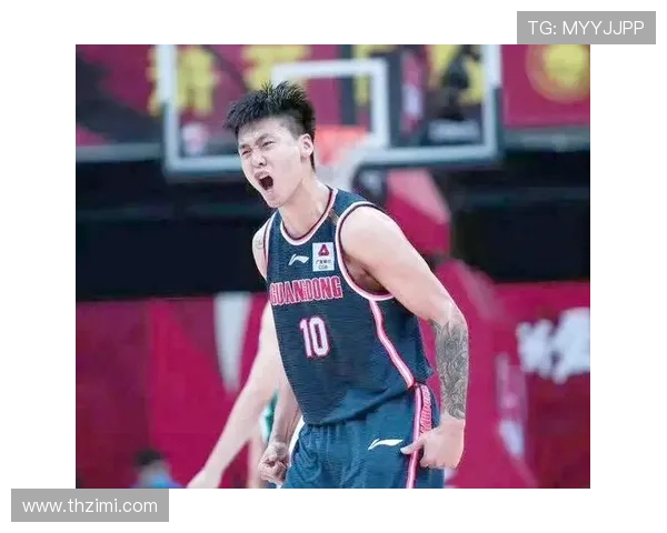 赵睿引领全队攻防 周琦麦基展现新风貌 赵睿引领全队攻防 周琦麦基展现新风貌